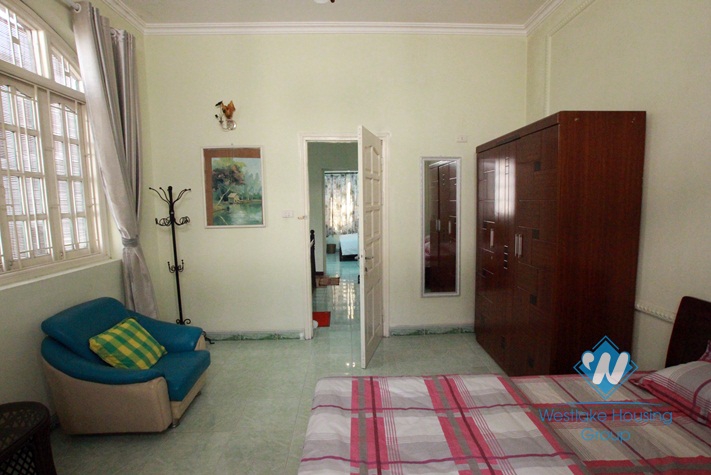 Beautiful, spacious house for rent in Nghi Tam Village, Tay Ho, Hanoi 